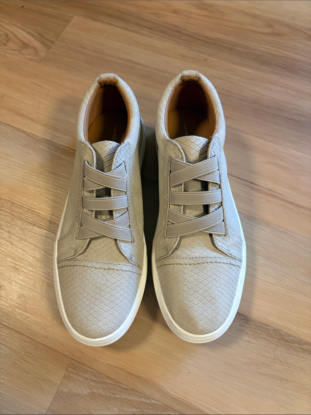 Women's Report Beige Casual Sneakers Rowdy
